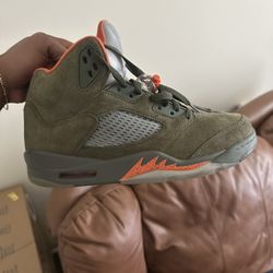 Olive Jordan 5s