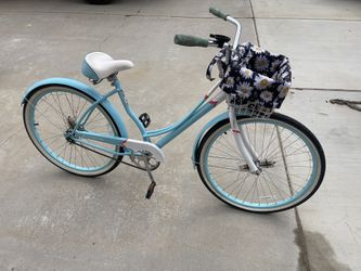 Woman’s Beach Cruiser