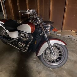 Got a 2002 Honda shadow 750 with 16k miles looking to sale or trade just bought it and wife wants it gone has a new paint job rides good no problems a