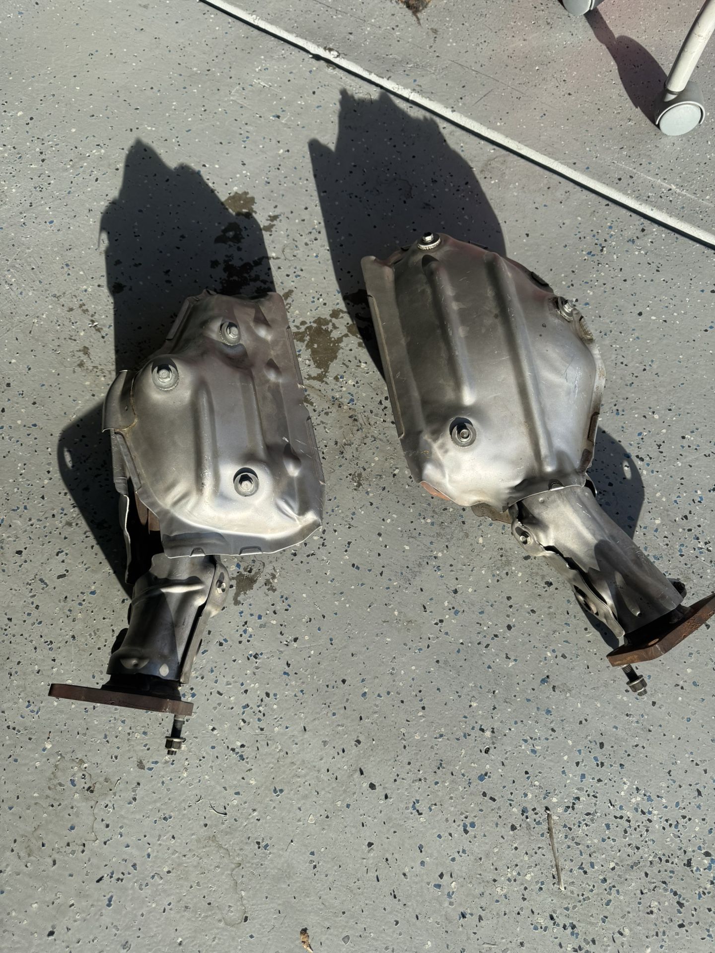 Headers (exhaust Manifolds) G37 Infiniti