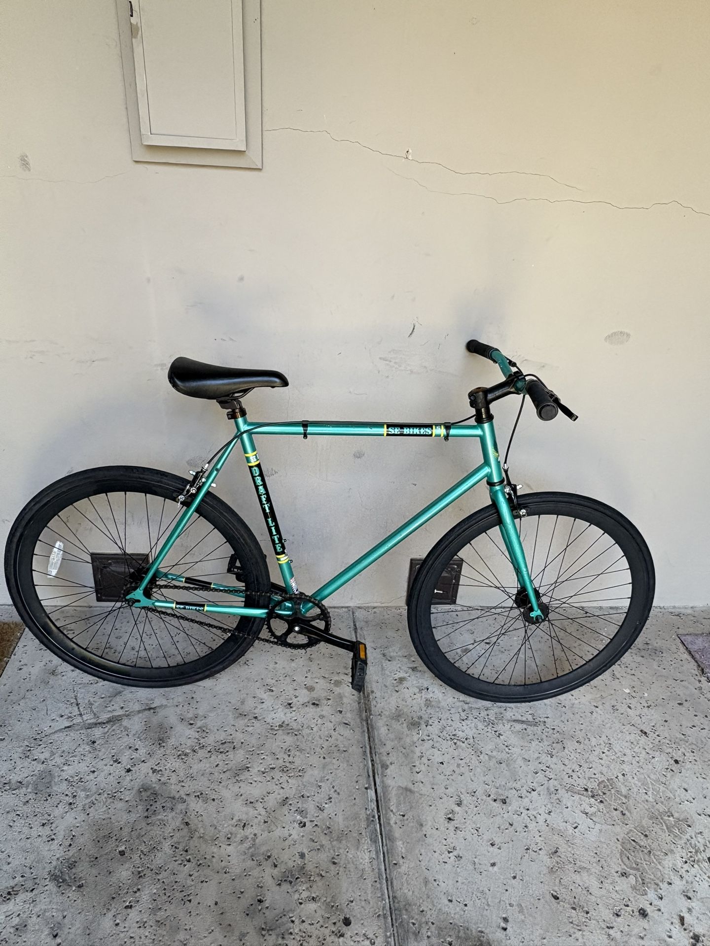 SE 58CM Single Speed/Fixed Gear Bicycle-Ready to Ride!