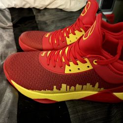 K8IROS Basketball shoes