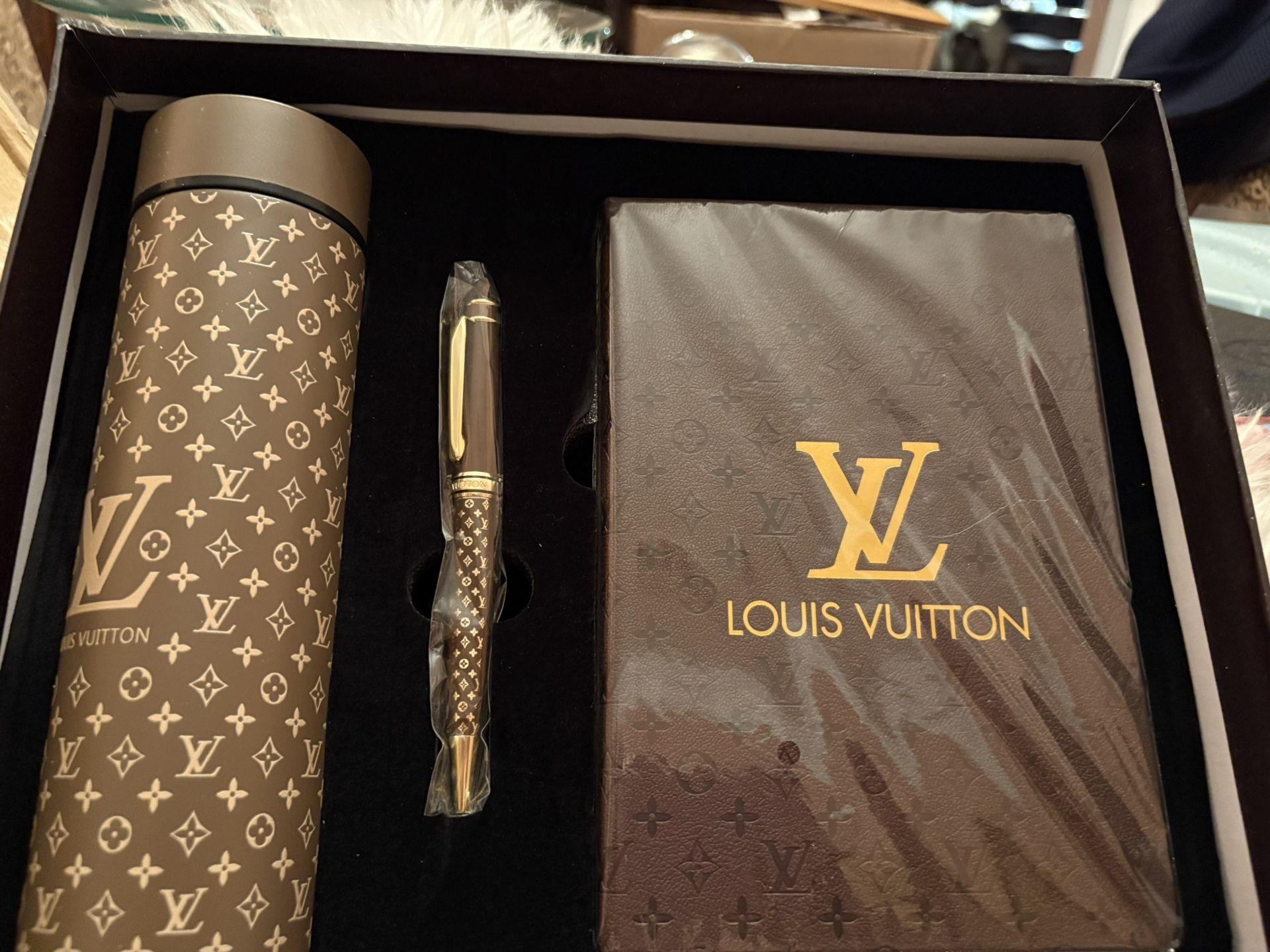 LV Set