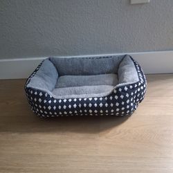 Little Puppy Bed size small color gray black white