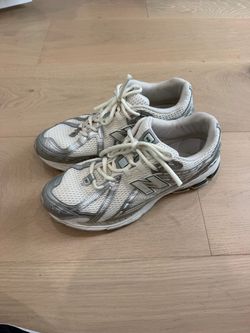 New Balance 1906R Silver/White - Size 13.5