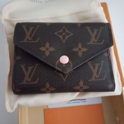 Brand New Louis Vuitton Wallet In Box Never Used. $200 Obo