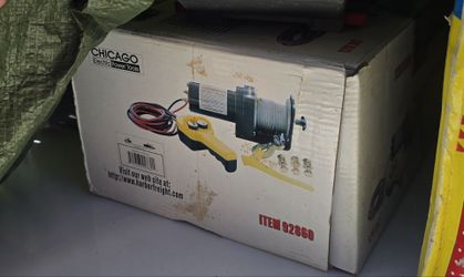 Chicago Electric 2000 lb. Utility Winch