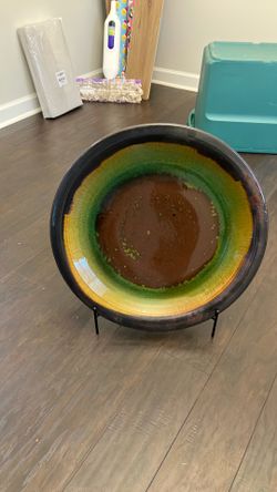 Decorative serving plate (stand not included)