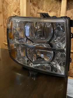 2007-2013 Silverado Headlights