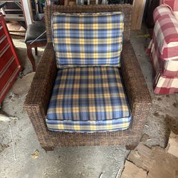 Wicker Chair With Cushions 