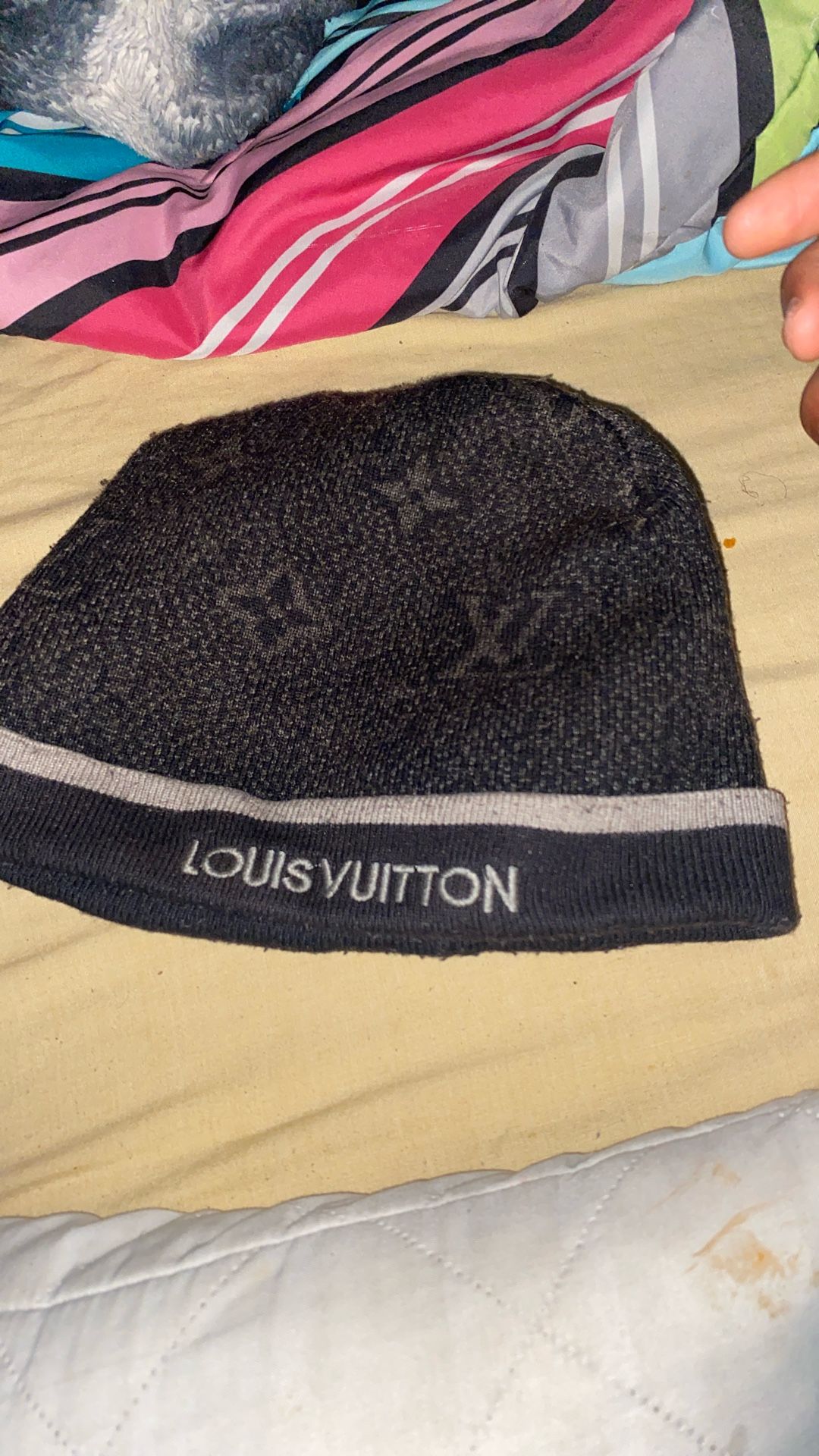 Lv Hat