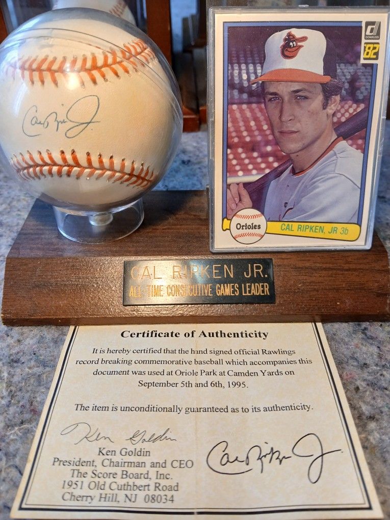 CAL RIPKEN JR AUTO AUTOGRAPH SIGNED RAWLINGS BASEBALL BALTIMORE ORIOLES HOF JSA
The product is a Cal Ripken Jr. autographed Rawlings baseball, sign