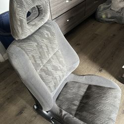 94-01 Acura Integra Seats