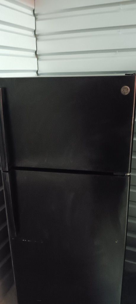 GE Fridge