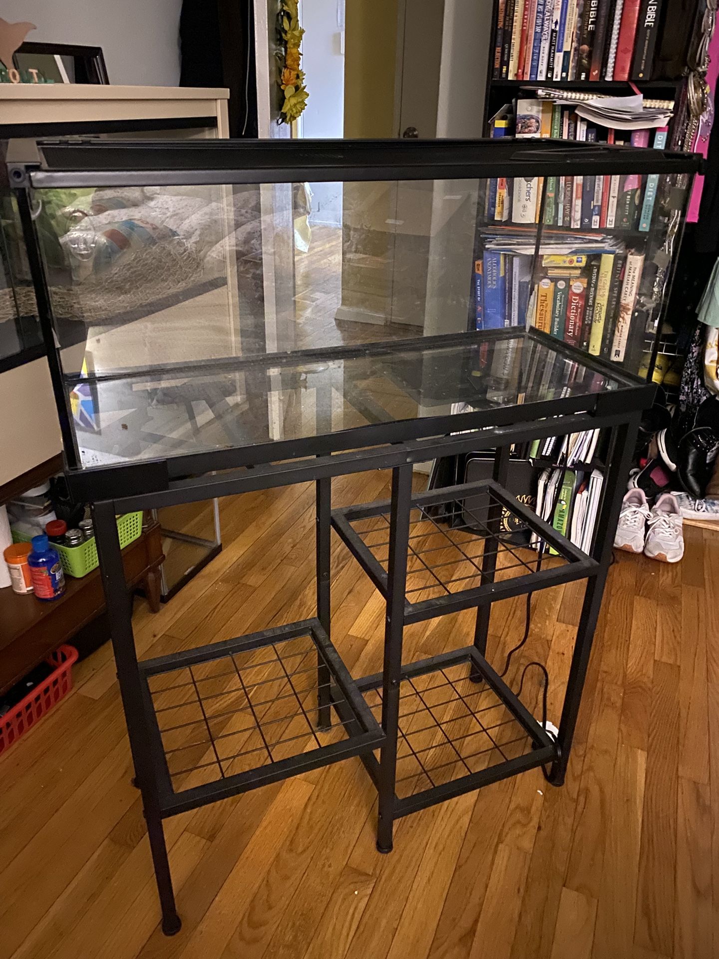 20 Gallon Top Opening Reptile Tank, Heat Pad And Stand