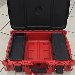 Milwaukee  PACKOUT  22” Medium Tool Box.  Brand NEW.