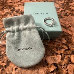 Tiffany T Ring Size 7