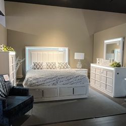 4PC King Bed Set $39 Down