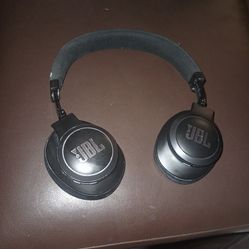 JBL HEADPHONES770  LIVE MODEL