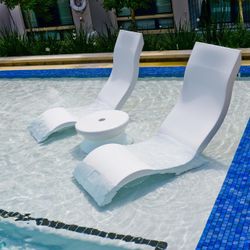 Ledge Lounger Signature Chair - BRAND NEW!!