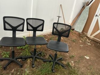 Three finning chairs that ho up and down ( all for $25)