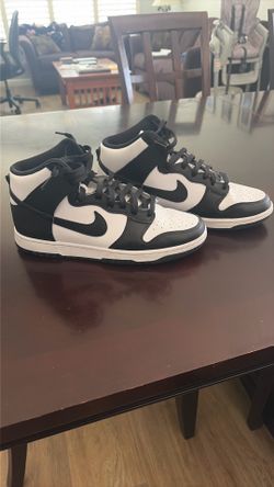 Jordan 1 high black and white size 10