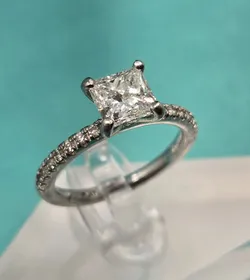 Engagement GIA 1.25 ct. Platinum Square Diamond Brilliant Engagement Ring VS2 E