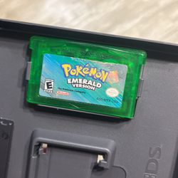 Nintendo Gameboy Pokémon Emerald 