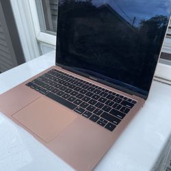 2018/19 MacBook Air Gold  1.6Ghz i5 8GB 128GB LIKE NEE