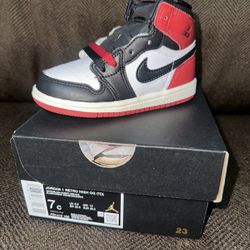 Jordan Retro 1 High “Black Toe”