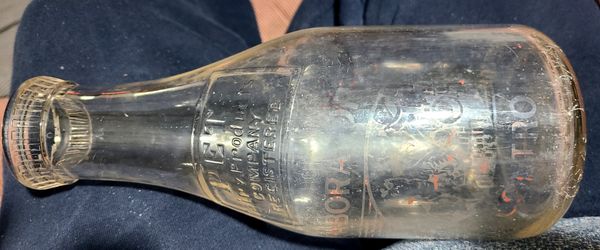 1927 marked PET Milk Co Bottle