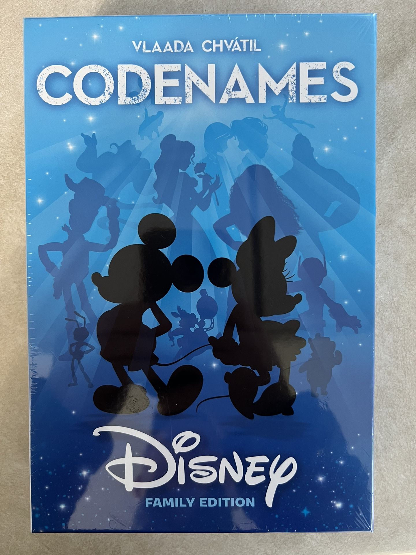 Codenames Disney family edition new in box