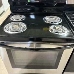FRIGIDAIRE STOVE