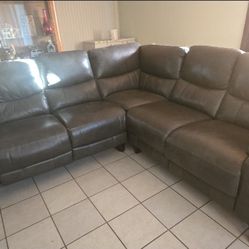 Gray L-Recliner Sectional w/ USB + Free Tables!  (Great Deal!)
