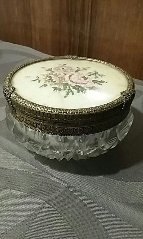 Antique Brass, glass with mirror trinket box