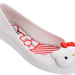 Hello Kitty White Flat Shoes Size 7US