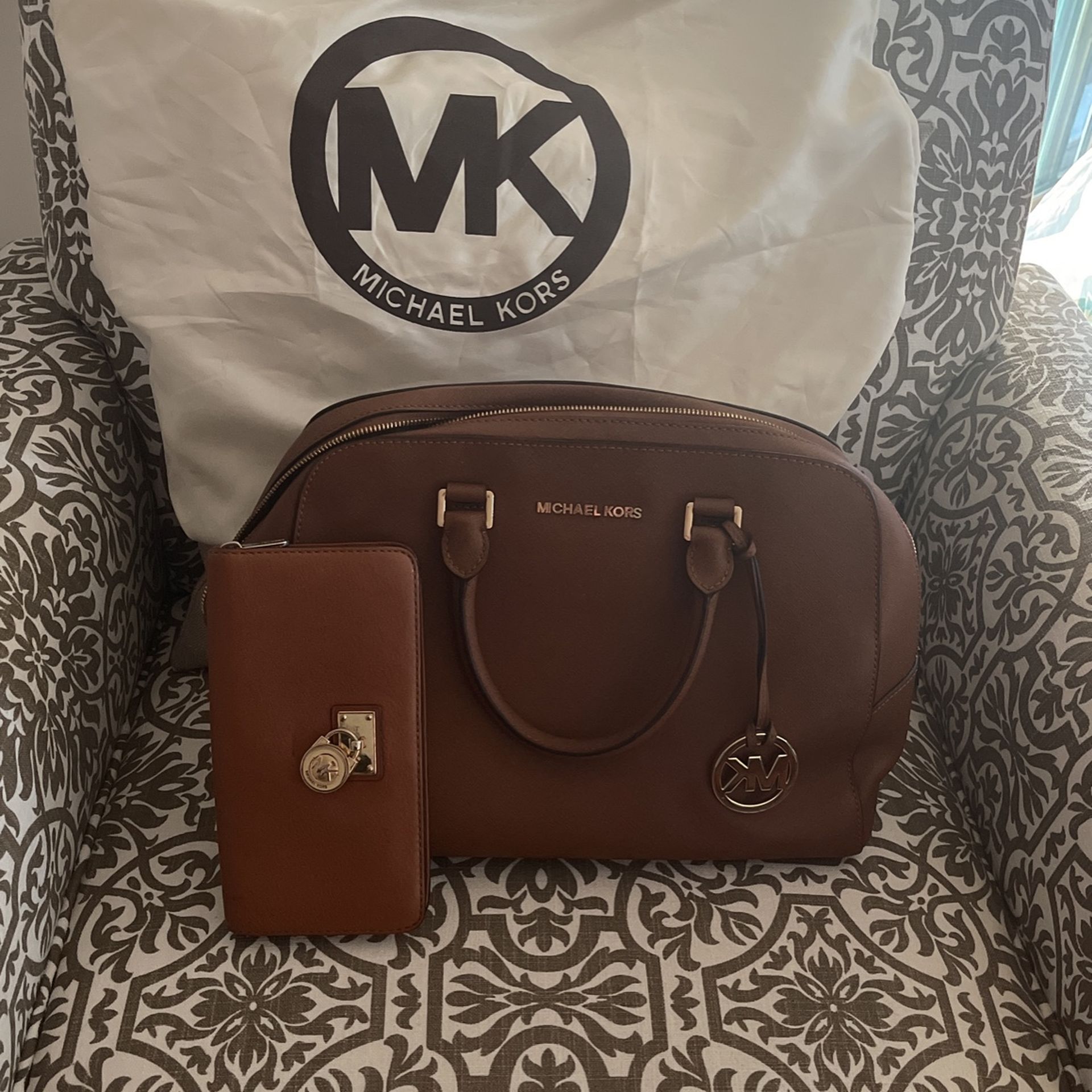 Michael Kors Purse And Wallet