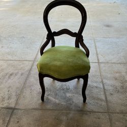 Sweet Vintage Side Chair