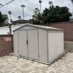 backyard shed 