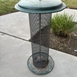 Large Bird Feeder 
