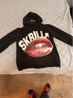 Skrilla hoodie *SIZE SMALL*