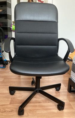 IKEA Black Adjustable Swivel Office Chair 23.5””