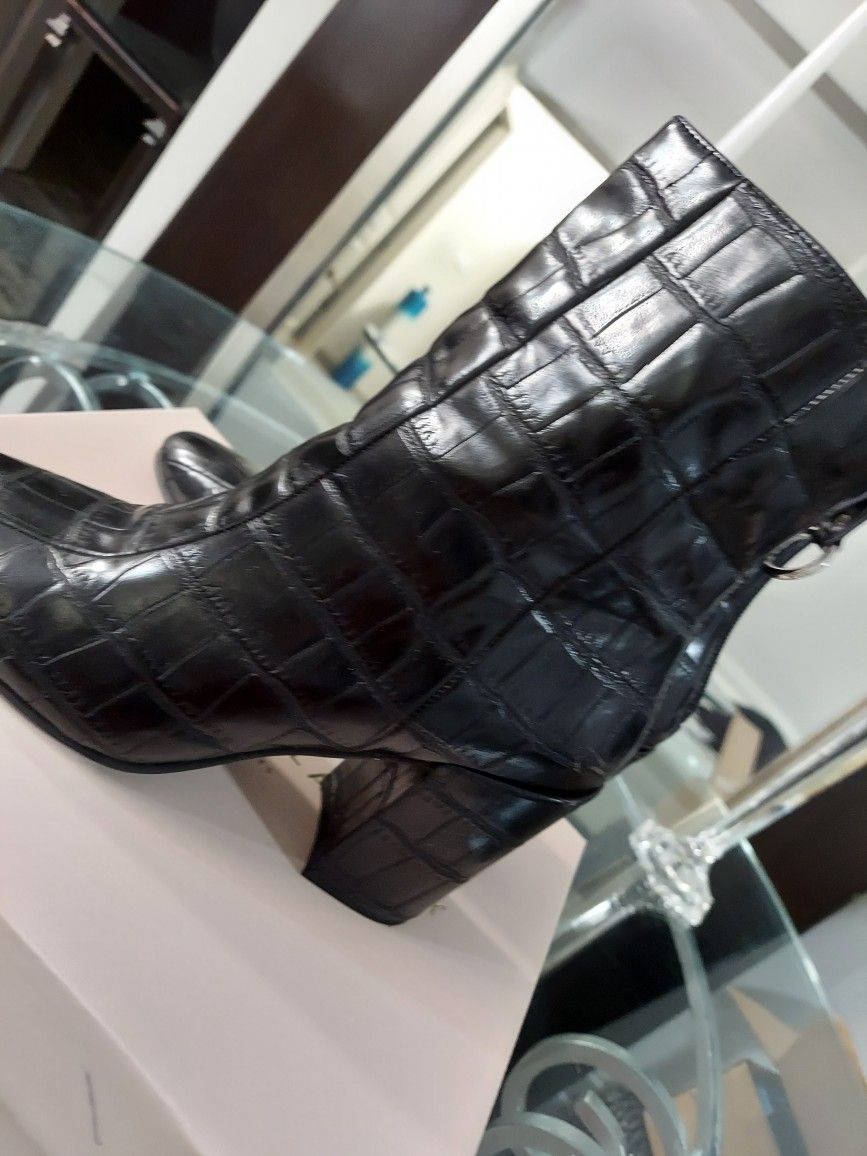 Fabulous Black Alligator Embossed Booties
