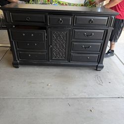 Ashley Furniture Dresser And mirror