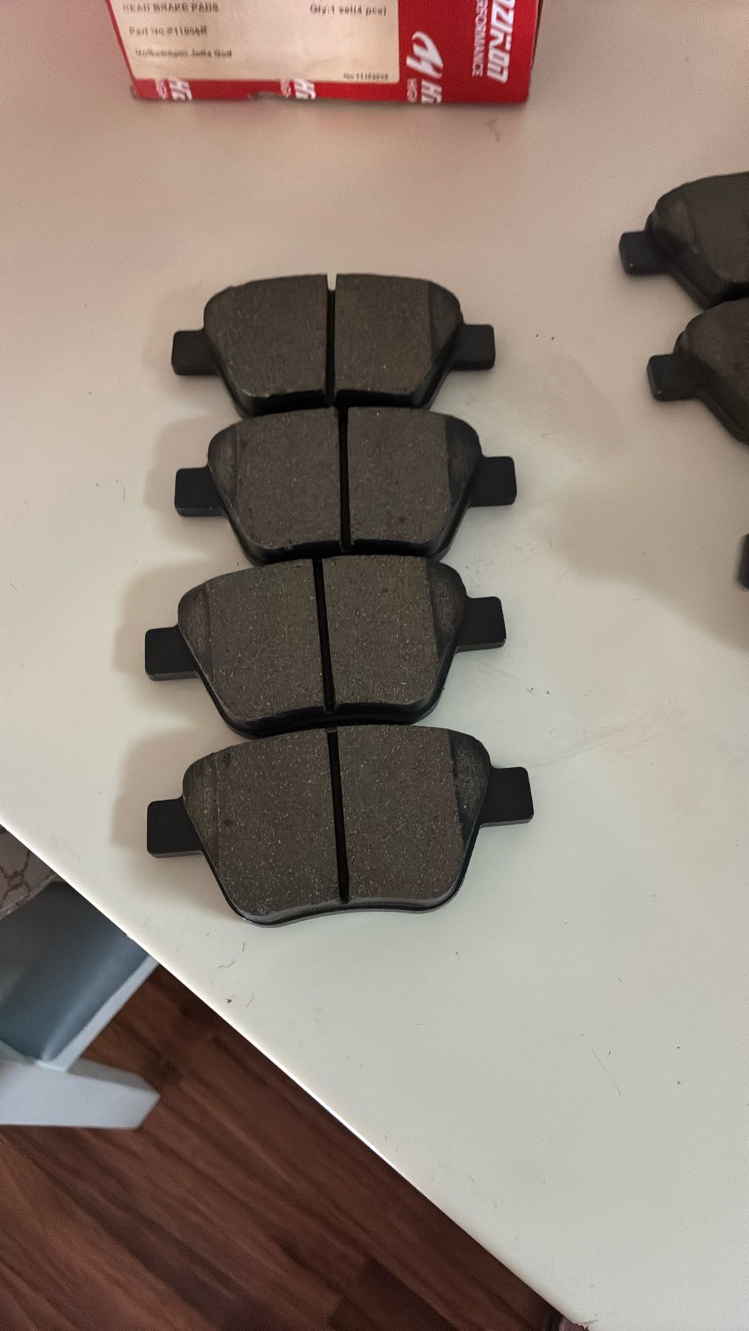 Rear pad brakes for Volkswagen and Audi