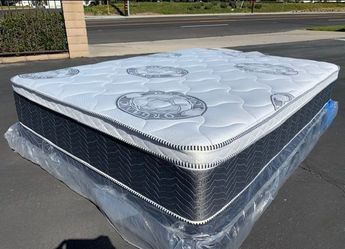 Cal King Diamond Collection Pillow Top Mattress!!