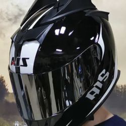 Motorcycle Helmet/ Medium 