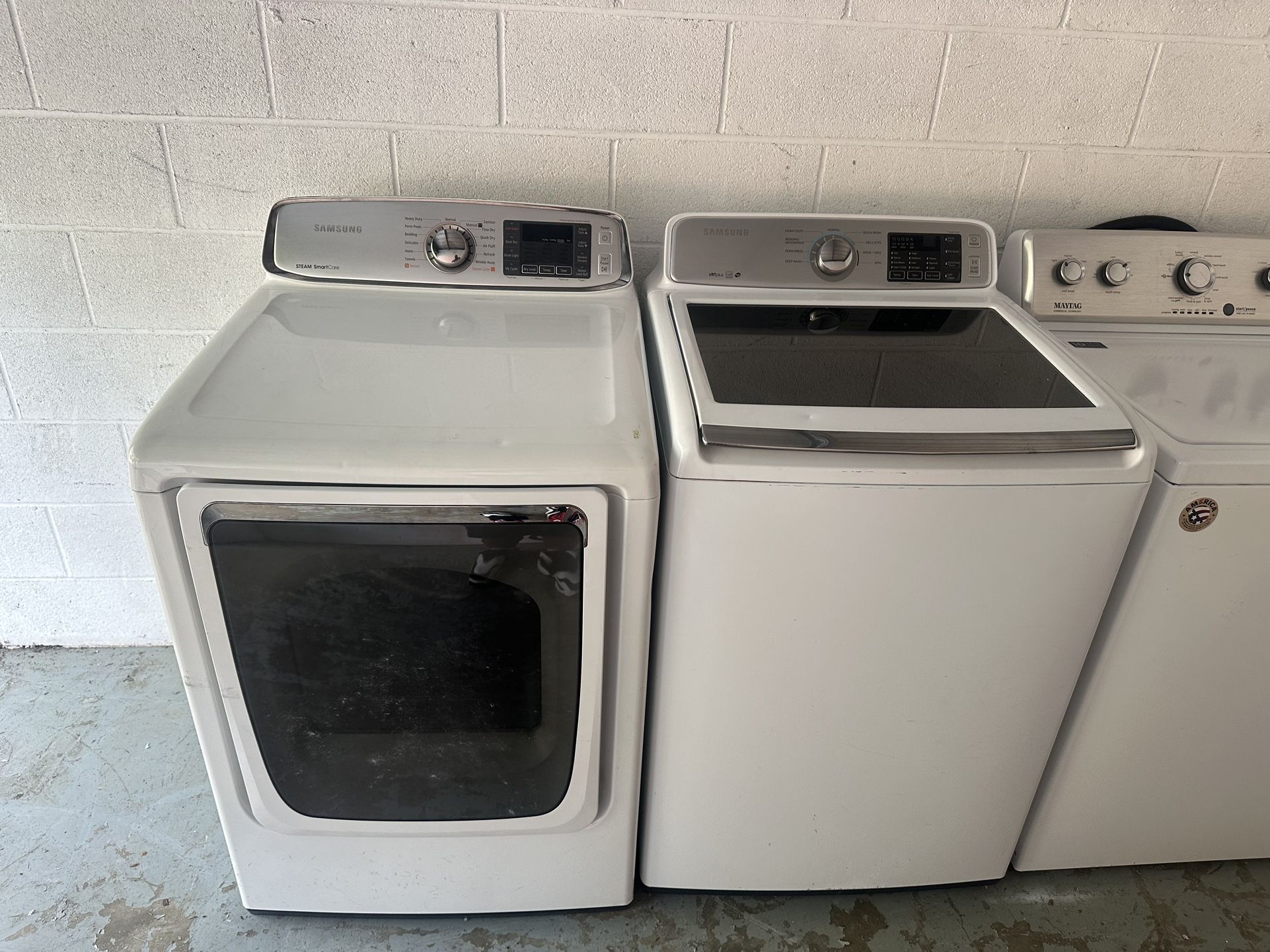 ⭐️NICE CLEAN SAMSUNG GLASS TOP WASHER AND DRYER SET⭐️