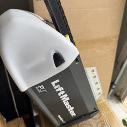 LifeMaster Garage Door Opener 