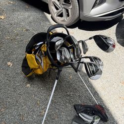 Taylormade/Titleist/Odyssey Right-Handed Golf Set